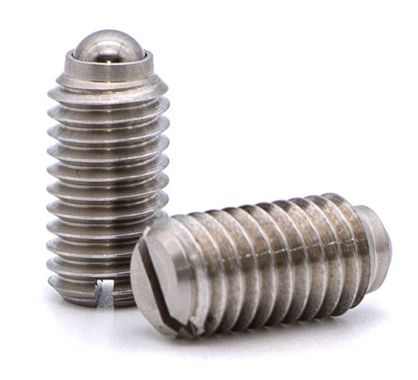 Spring plunger with slot 